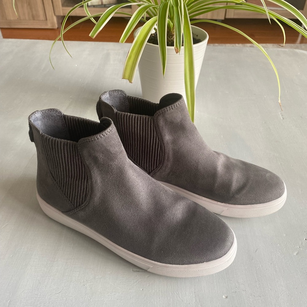 Steve Madden High Tops Sneakers Size 7.5